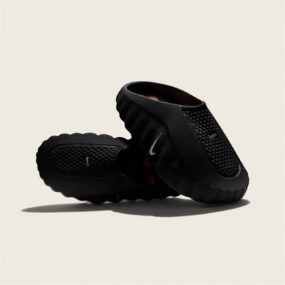 Nike mind body black