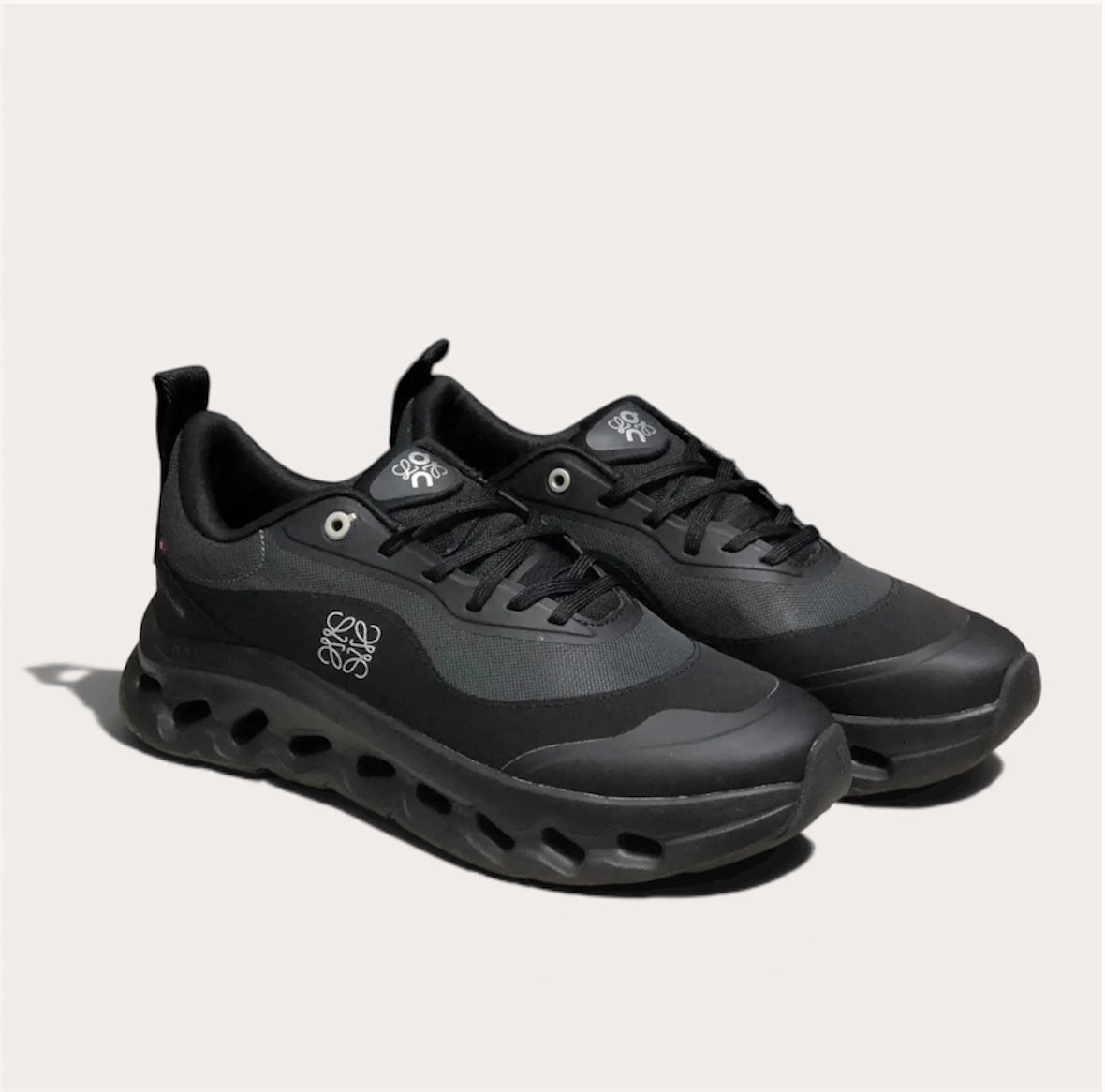 On x Loewe Cloudtec Phase Full Black