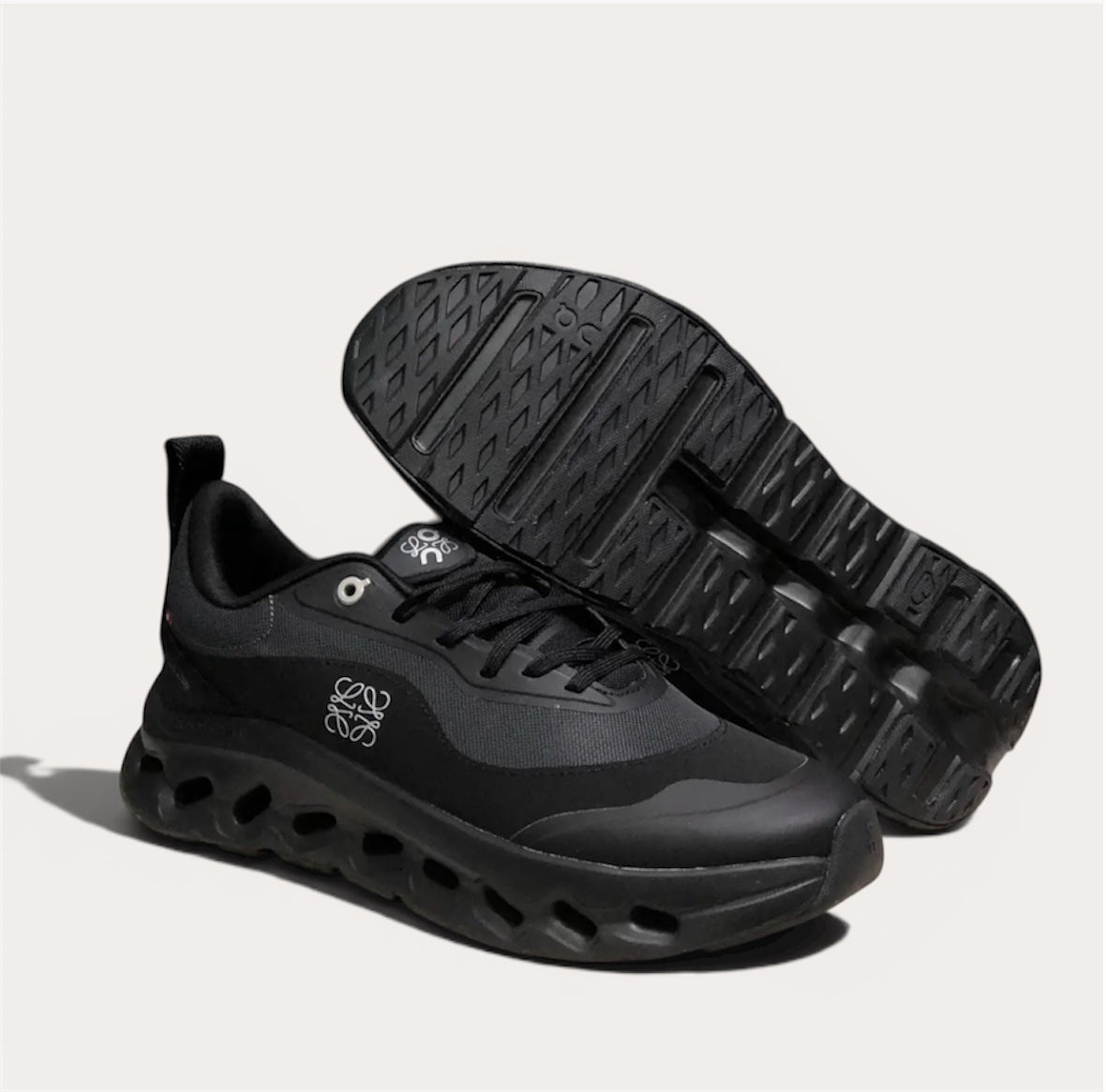 On x Loewe Cloudtec Phase Full Black