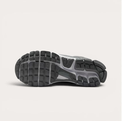Nike Zoom Vomero 5 Gray White