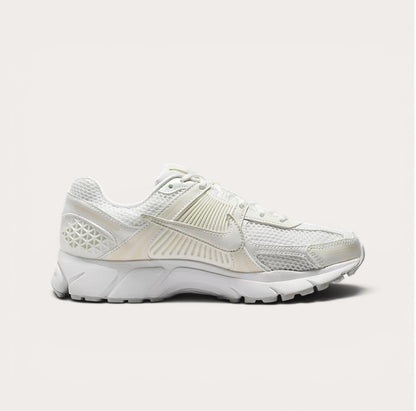 Nike Zoom Vomero 5 Sail Tan