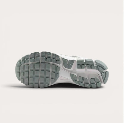 Nike Zoom Vomero 5 Triple Black
