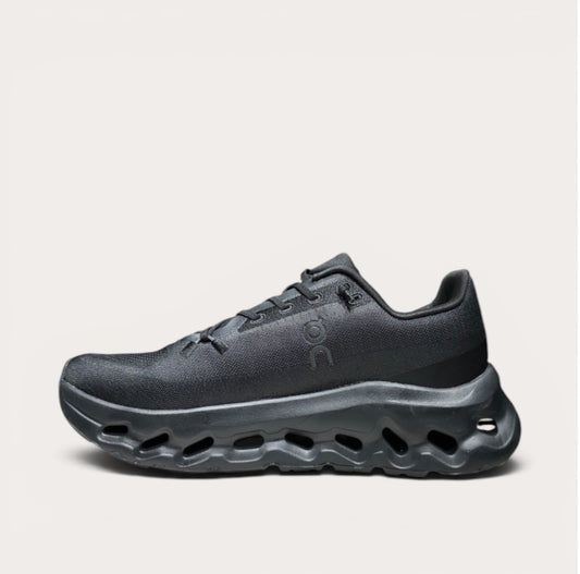On Cloudtilt Triple Black